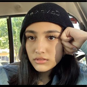 Meet your Posher, Liz